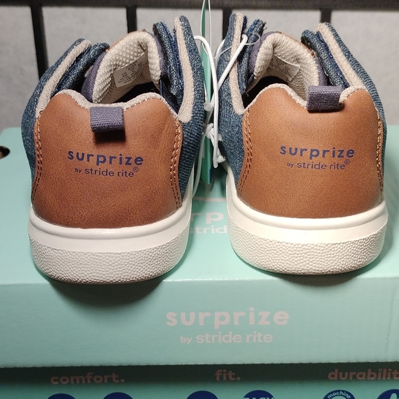 Surprize by Stride Rite Cutler Sneakers Boy toddler Size 9M Navy - Picture 3 of 5
